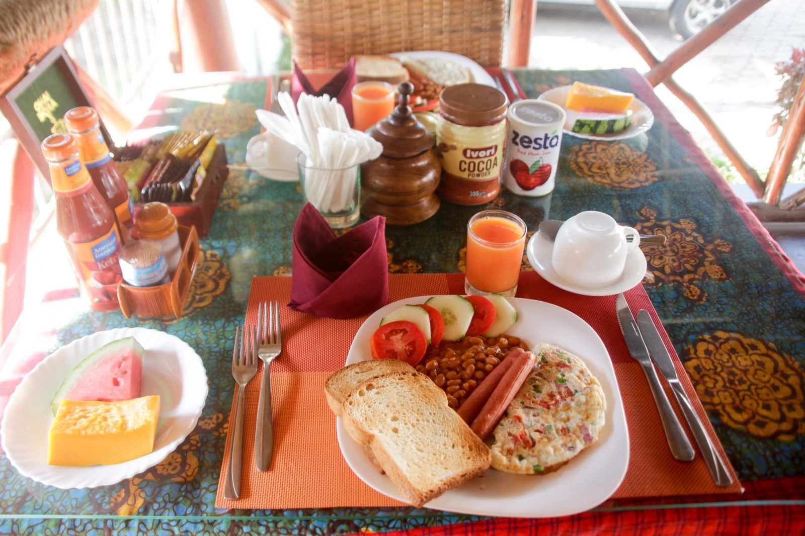 Full breakfast served at Vamos Hotel Mikumi