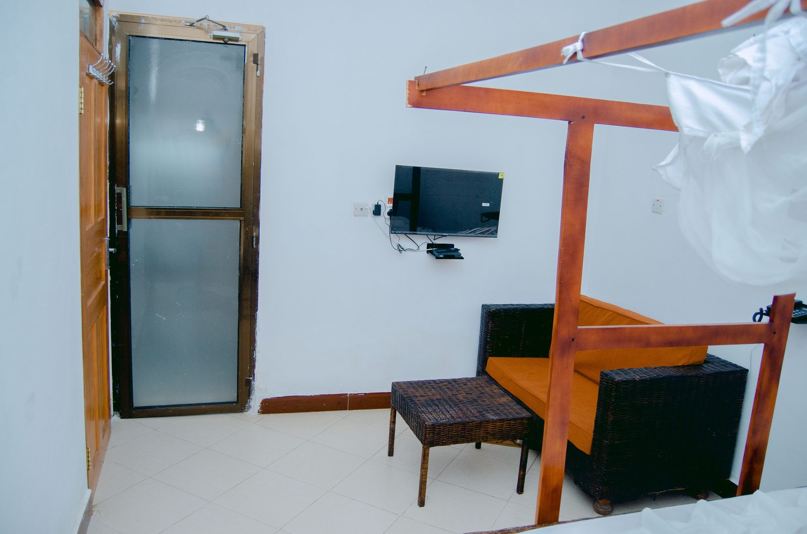 Vamos Hotel Mafinga deluxe room