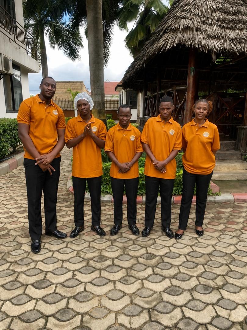 Vamos Hotel Mikumi service crew
